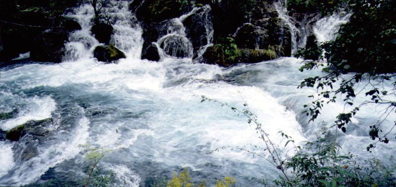 Jiuzhaigou - Photo 4